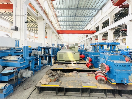 La machine de laminage à froid continue à grande vitesse avec plein mécanique enfoncent le système de contrôle pour Q195