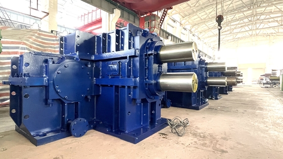 Le haut laminoir à froid quatre s'inversant de mA 750mm pour la précision dépouille l'acier inoxydable