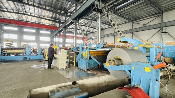machine de fente de tôle de 1800mm avec le type lourd Decoiler hydraulique