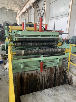 Ligne de refendage de bobines en acier MA-(1 ~ 6) × 1600 mm avec bobine de 132 KW max 30 T vitesse de refendage 60-100 M/min