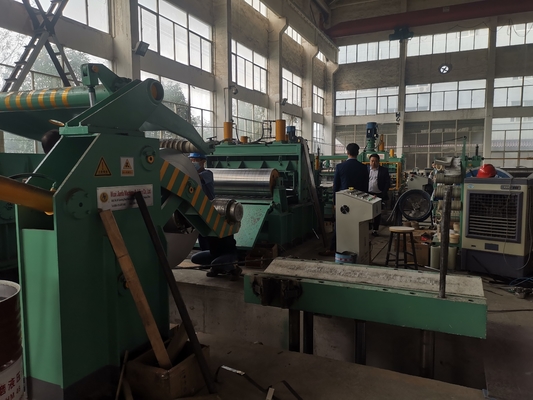 Machine de fente automatique de tôle de l'acier 7.5KW avec le système de contrôle de PLC