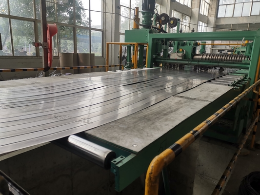 Ligne de production de refendage de bobines de tôle d'acier HR