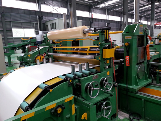 L'acier au carbone X1600 de mA (1-4mm) a galvanisé la bobine en acier fendant l'équipement fabriqué en Chine