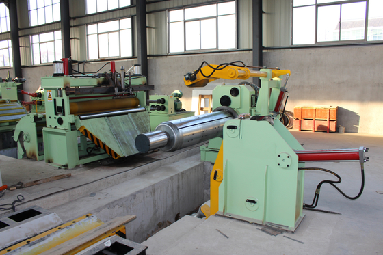 L'acier de tension élevée de mA (0,3 - 3) X1600mm dépouille l'épaisseur de coupure personnalisable de machine de fente