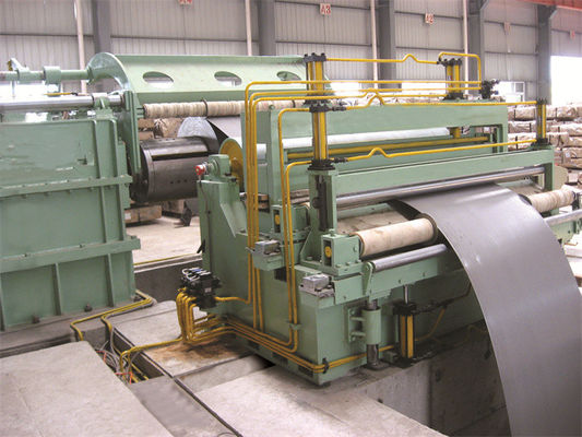 Trois machine de découpeuse de tôle des étapes 20m/min 2000mm