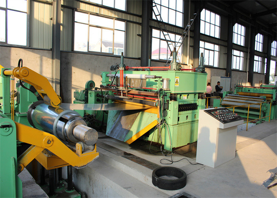 coupe automatique en métal de 3mm à la ligne précision de longueur déroulant 100m/Min